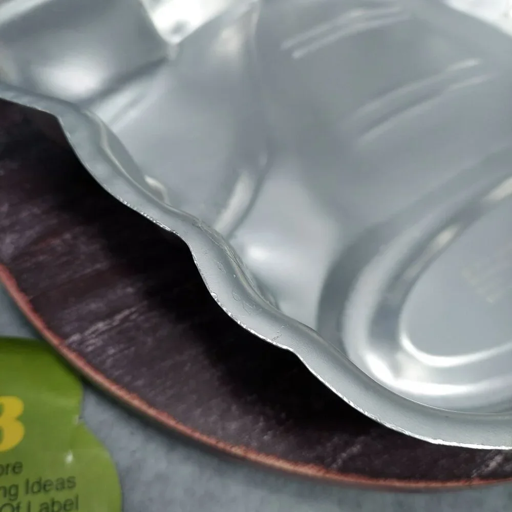 Wilton Party Pan Double Bell‎ Cake Mold 1979 Vintage with the Book